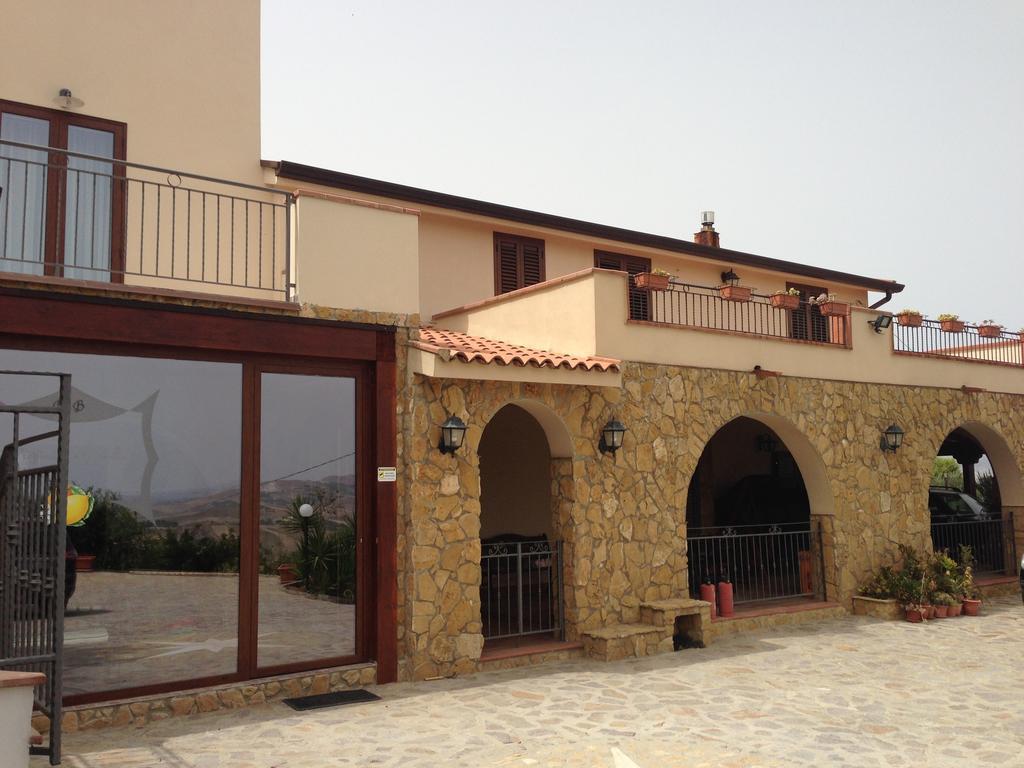 B&B Profumi Di Sicilia Сан-Катальдо Экстерьер фото