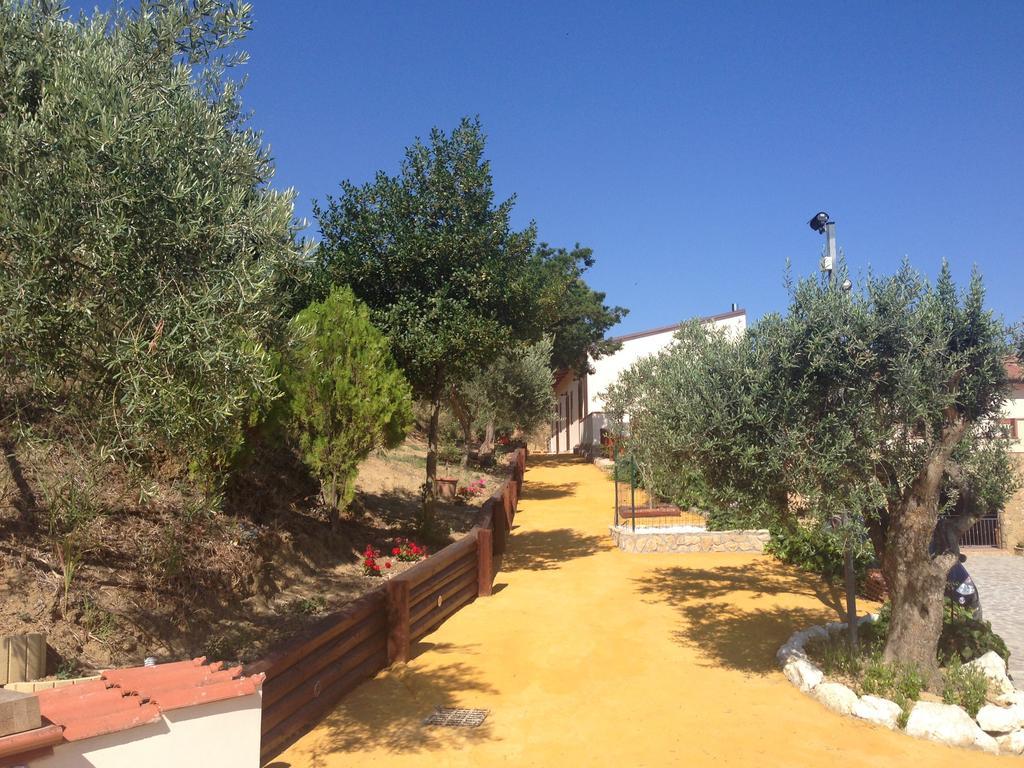 B&B Profumi Di Sicilia Сан-Катальдо Экстерьер фото