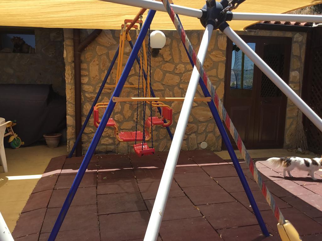 B&B Profumi Di Sicilia Сан-Катальдо Экстерьер фото