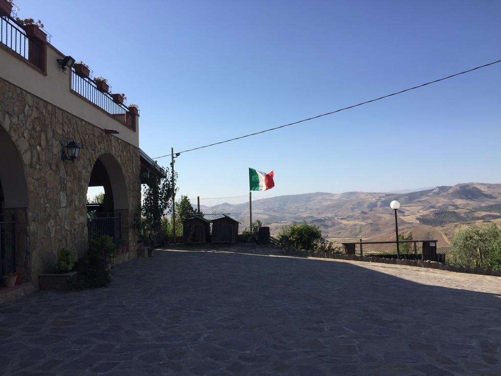 B&B Profumi Di Sicilia Сан-Катальдо Экстерьер фото